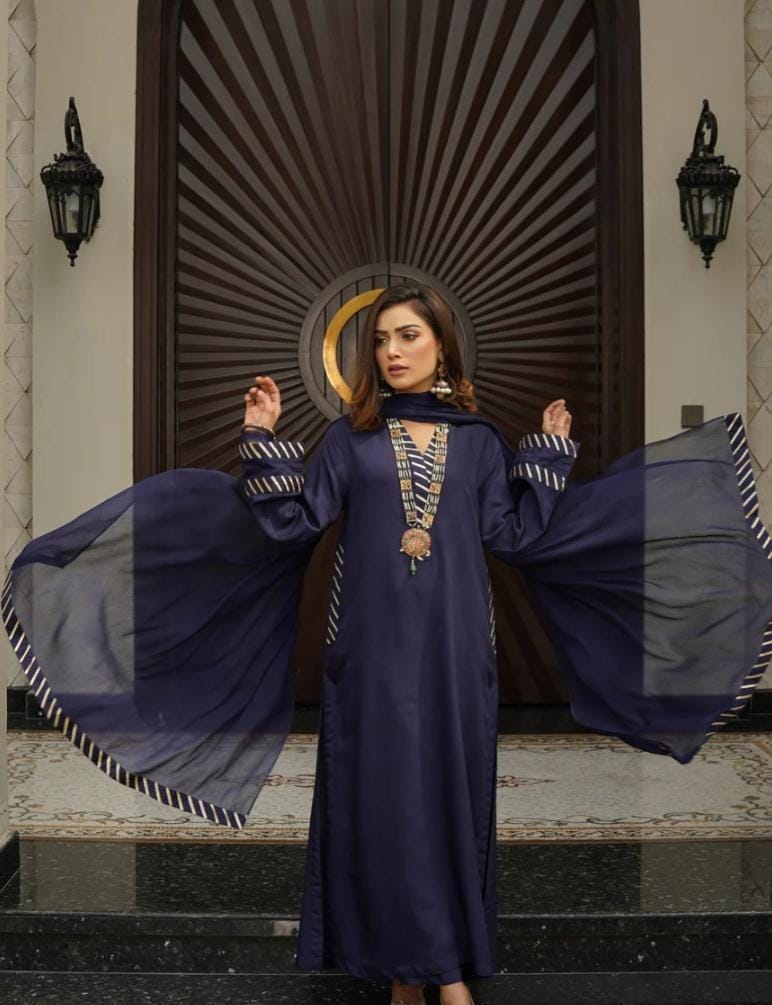Elegant Pakistani silk viscose 3 piece suit with chiffon dupatta for summer wear