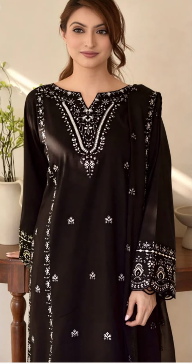 BAREEN embroidered 3-piece suit - Pakistani dress Saudi Arabia